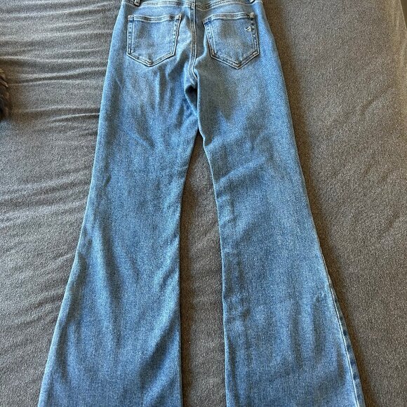 Hidden Flare Jeans - Picture 3 of 5